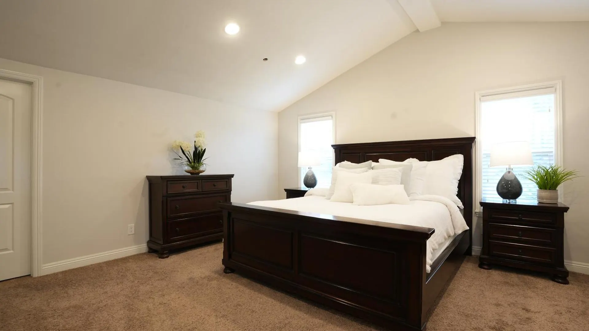 Amazing 5 Bedroom, 1/2 Mile To Disneyland 1/4 Mile To Anaheim Convention Ctr 미국